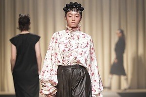 ヴィヴィアーノ 25-26年秋冬コレクション - ときめく本能のままに
