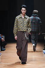 トキオ 2025-26年秋冬コレクション - “ごちゃ混ぜの世界観”を楽しむ、初のランウェイショー｜写真3