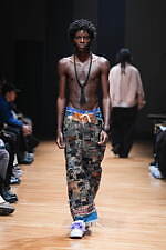 トキオ 2025-26年秋冬コレクション - “ごちゃ混ぜの世界観”を楽しむ、初のランウェイショー｜写真47