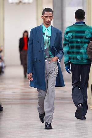 ポール・スミス 2025-26年秋冬コレクション、父ハロルド・B・スミスと贈る写真家の眼差し｜写真16