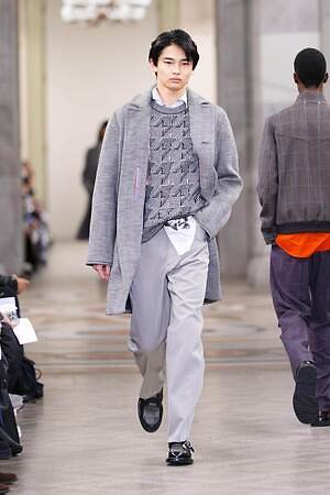 ポール・スミス 2025-26年秋冬コレクション、父ハロルド・B・スミスと贈る写真家の眼差し｜写真26