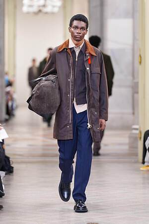 ポール・スミス 2025-26年秋冬コレクション、父ハロルド・B・スミスと贈る写真家の眼差し｜写真36