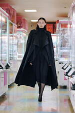 ケイスケヨシダ 2025-26年秋冬ウィメンズコレクション、誰もが抱える孤独を美意識に昇華｜写真31