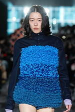 サトル ササキ 2025-26年秋冬コレクション - 画家マーク・ロスコにインスパイア｜写真35