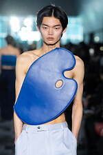 サトル ササキ 2025-26年秋冬コレクション - 画家マーク・ロスコにインスパイア｜写真39