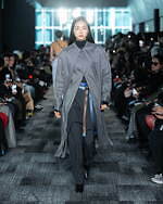 サトル ササキ 2025-26年秋冬コレクション - 画家マーク・ロスコにインスパイア｜写真40