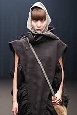 ユ・ジヨン 2025-26秋冬コレクション - 時代を超えて生まれ変わるクラシック｜写真20