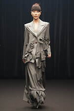 ユ・ジヨン 2025-26秋冬コレクション - 時代を超えて生まれ変わるクラシック｜写真49