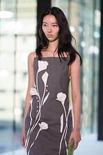 リブ ノブヒコ 2025-26年秋冬コレクション - 繊細さと強さを持つすべての女性へ｜写真13