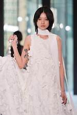 リブ ノブヒコ 2025-26年秋冬コレクション - 繊細さと強さを持つすべての女性へ｜写真29