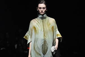 ハトラ 2025-26年秋冬コレクション - 瞬きの中生まれる揺らぎ