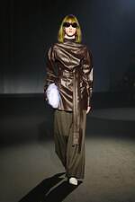 テルマ 2025-26年秋冬コレクション - クリーピーな夜の街を着想源に｜写真26