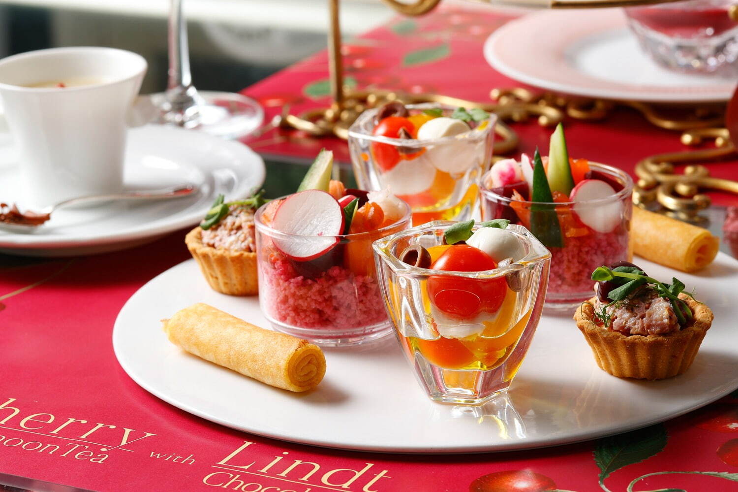リンツチョコ×“甘酸っぱいチェリーのアフタヌーンティー、ホテル インターコンチネンタル 東京ベイで｜写真5