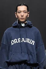 MSML 2025-26年秋冬コレクション - 夢と現実の境界線｜写真45