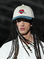 カミヤ 2025-26年秋冬メンズコレクション、都市を駆け抜けるメッセンジャー｜写真20