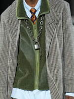 カミヤ 2025-26年秋冬メンズコレクション、都市を駆け抜けるメッセンジャー｜写真22