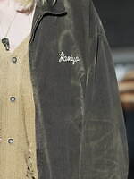 カミヤ 2025-26年秋冬メンズコレクション、都市を駆け抜けるメッセンジャー｜写真48