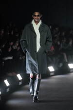 パラトレイト 2025-26年秋冬コレクション - 輪廻転生｜写真1