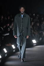 パラトレイト 2025-26年秋冬コレクション - 輪廻転生｜写真6