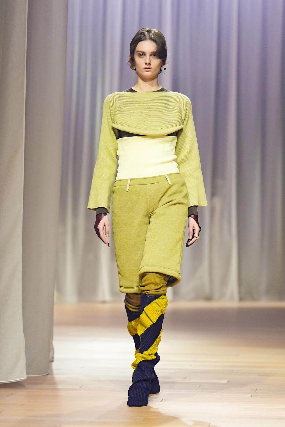 タン(TAN) 2025-26年秋冬ウィメンズコレクション  - 写真4