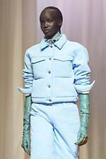 タン 2025-26年秋冬コレクション - インドへの旅｜写真7