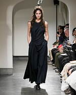 ハルノブムラタ 2025-26年秋冬コレクション - 速度を纏うエレガンス｜写真14