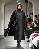 ハルノブムラタ 2025-26年秋冬コレクション - 速度を纏うエレガンス｜写真33