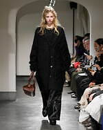 ハルノブムラタ 2025-26年秋冬コレクション - 速度を纏うエレガンス｜写真39