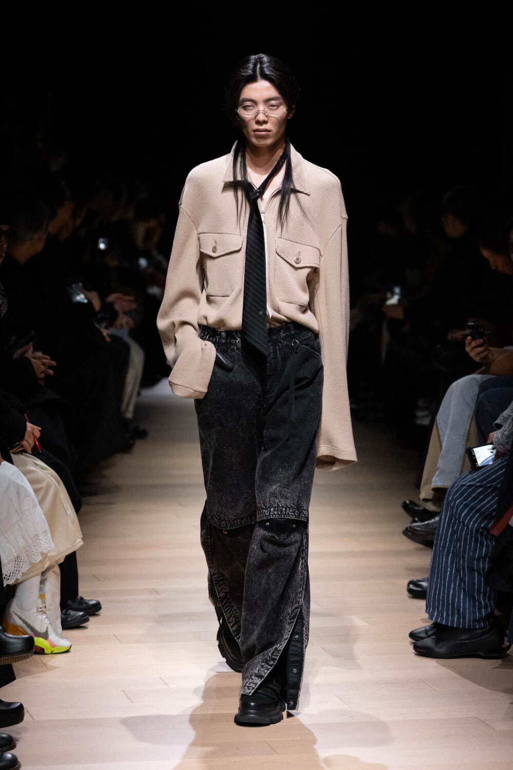 タム 2025-26年秋冬<span>コレクション</span> - 写真24