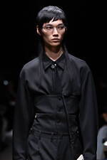 タム 2025-26年秋冬 コレクション - 新しい見せ方で提案するテーラード｜写真4