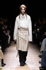 タム 2025-26年秋冬 コレクション - 新しい見せ方で提案するテーラード｜写真12