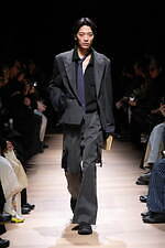 タム 2025-26年秋冬 コレクション - 新しい見せ方で提案するテーラード｜写真16