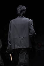 タム 2025-26年秋冬 コレクション - 新しい見せ方で提案するテーラード｜写真18