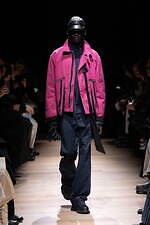 タム 2025-26年秋冬 コレクション - 新しい見せ方で提案するテーラード｜写真43