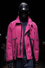 タム 2025-26年秋冬 コレクション - 新しい見せ方で提案するテーラード｜写真44