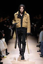 タム 2025-26年秋冬 コレクション - 新しい見せ方で提案するテーラード｜写真45