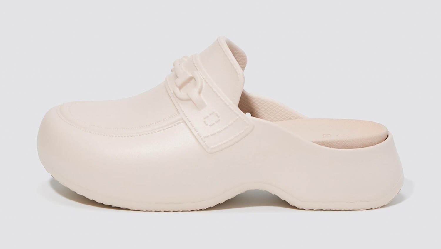 GU×ロク“フリル付き”チェックワンピース＆小花柄のリボンハット、コラボ初のメンズウェアも｜写真30