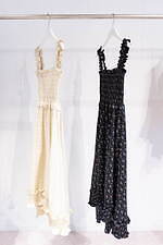 GU×ロク“フリル付き”チェックワンピース＆小花柄のリボンハット、コラボ初のメンズウェアも｜写真44