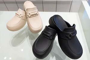 GU×ロク“フリル付き”チェックワンピース＆小花柄のリボンハット、コラボ初のメンズウェアも｜写真65