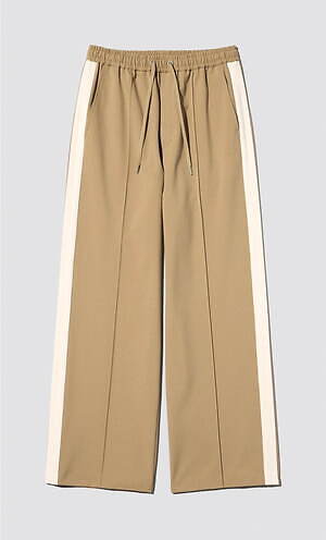 GU×ロク“フリル付き”チェックワンピース＆小花柄のリボンハット、コラボ初のメンズウェアも｜写真18