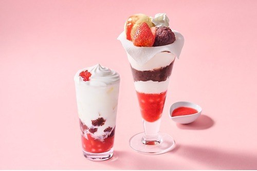 ナナズグリーンティー「苺大福パフェ」苺×小豆の和スイーツパフェ、“粒白玉入り”デザートドリンクも