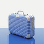 リモワ“中までカラフル”なハンドキャリーケース、鮮やかレッド・ブルー・イエローで｜写真3