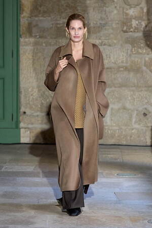 ルオハン(RUOHAN) 2025-26年秋冬ウィメンズコレクション  - 写真8