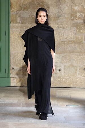 ルオハン(RUOHAN) 2025-26年秋冬ウィメンズコレクション  - 写真12