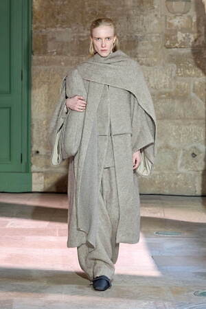 ルオハン(RUOHAN) 2025-26年秋冬ウィメンズコレクション  - 写真23