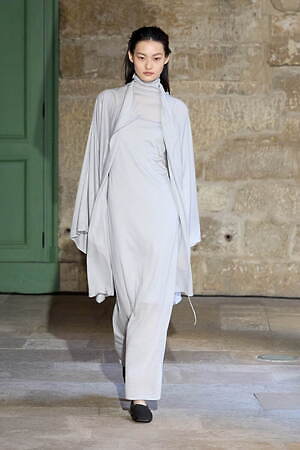 ルオハン(RUOHAN) 2025-26年秋冬ウィメンズコレクション  - 写真30