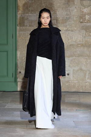 ルオハン(RUOHAN) 2025-26年秋冬ウィメンズコレクション  - 写真34