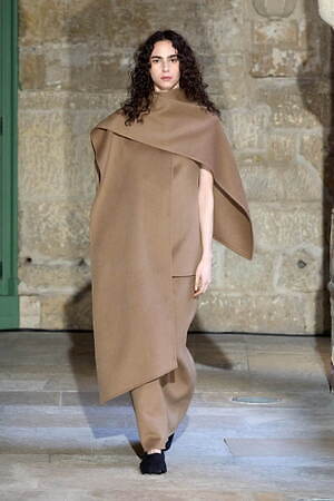 ルオハン(RUOHAN) 2025-26年秋冬ウィメンズコレクション  - 写真35