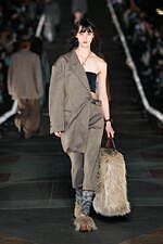 フミエ タナカ 2025-26年秋冬コレクション - ありのままの美しさ｜写真9