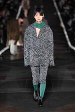 フミエ タナカ 2025-26年秋冬コレクション - ありのままの美しさ｜写真14